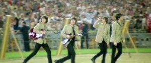 The Beatles: Eight Days a Week - The Touring Years: Aproximación al bullicio 6